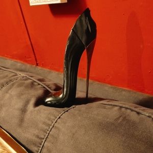 Carolina Herrera Good Girl perfume 2.7 oz bottle